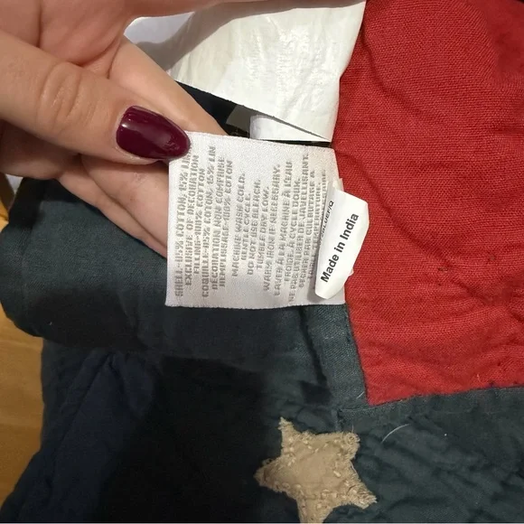 Restoration Hardware Vintage Stars Patterned Quilt - Picture 4 of 4